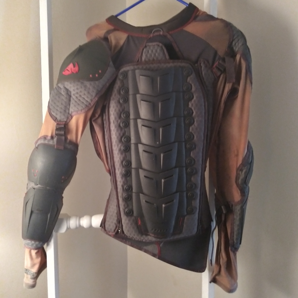 Dirtbike chest/arm protector men's s/m $15